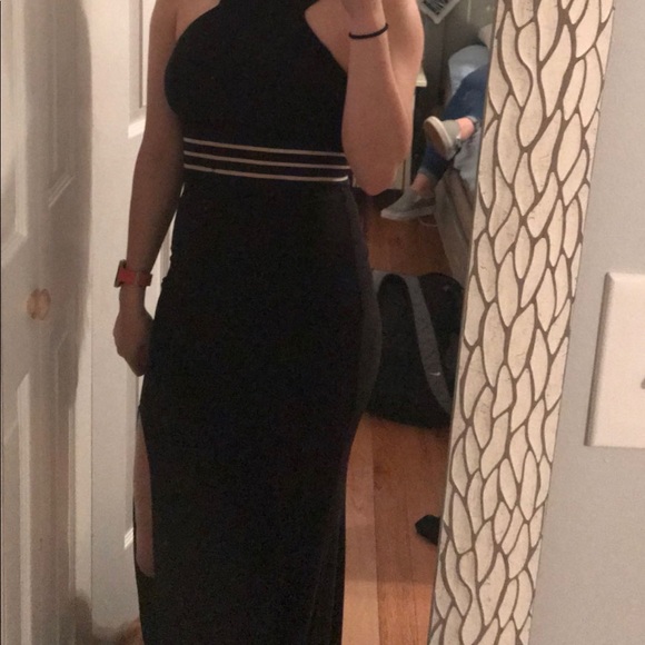 Dress - Picture 4 of 4